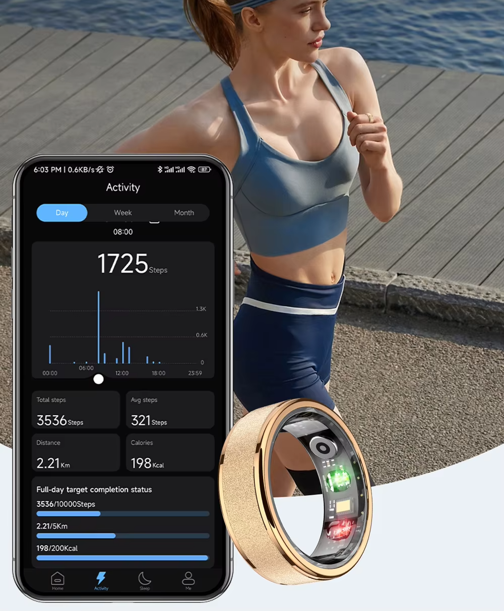 Una persona consulta su actividad en la app mientras entrena